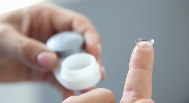 L&rsquo;entretien des lentilles souples et des lentilles rigides